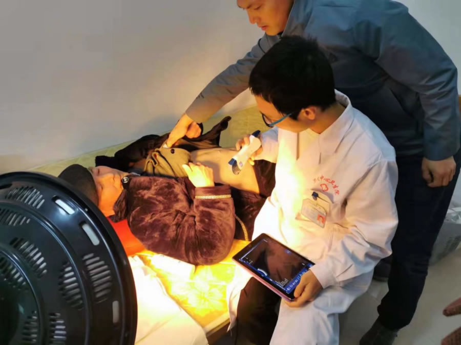 索诺星掌超再次来到三明市,今天参加了夏茂镇在后垅村举行的体检活动,受到了医生和村民们的高度评价,掌超助力基层诊疗能力提升,让更多人更方便